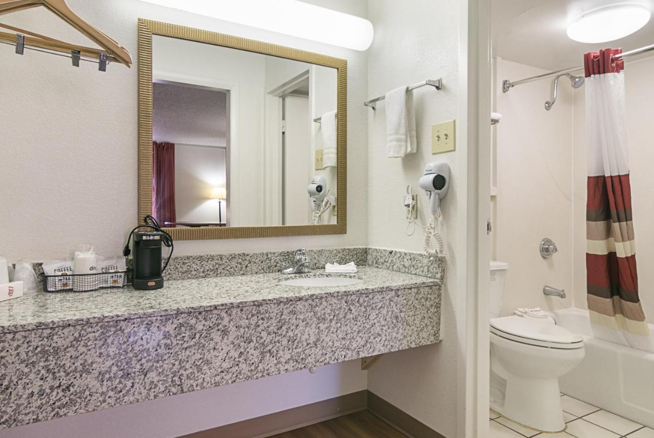 Red Roof Inn Forsyth Ngoại thất bức ảnh