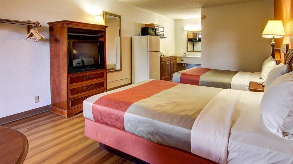 Red Roof Inn Forsyth Ngoại thất bức ảnh
