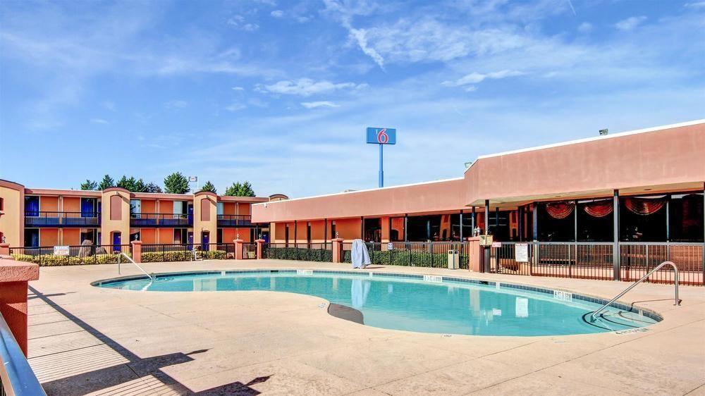 Red Roof Inn Forsyth Ngoại thất bức ảnh